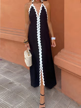 Neckholder-Midikleid mit Zickzack-Kante